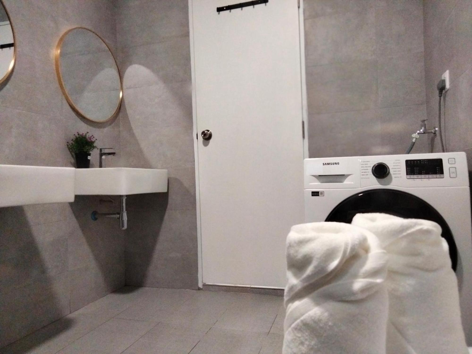 Bangsar South Botanical I Bed & Pillow Kuala Lumpur Luaran gambar